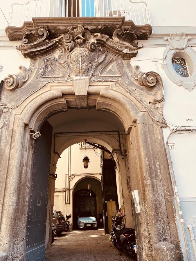 شقة Napoletana Duomo نابولي المظهر الخارجي الصورة